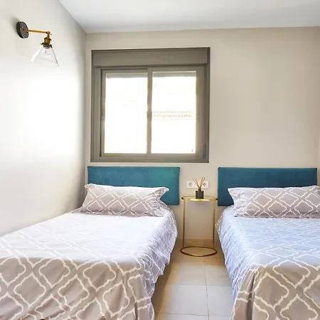 Sea View Penthouse, Pool, Privacy, 公寓 贝纳尔马德纳