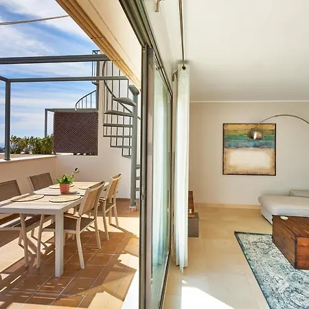 Sea View Penthouse, Pool, Privacy, Apartament *